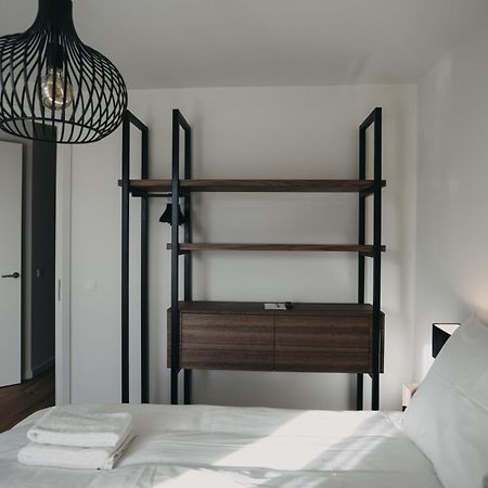 Huswell - The Tide - Stylish Seaview Apartment For 4 - Prime Location & Private Parking Cadzand Exterior foto