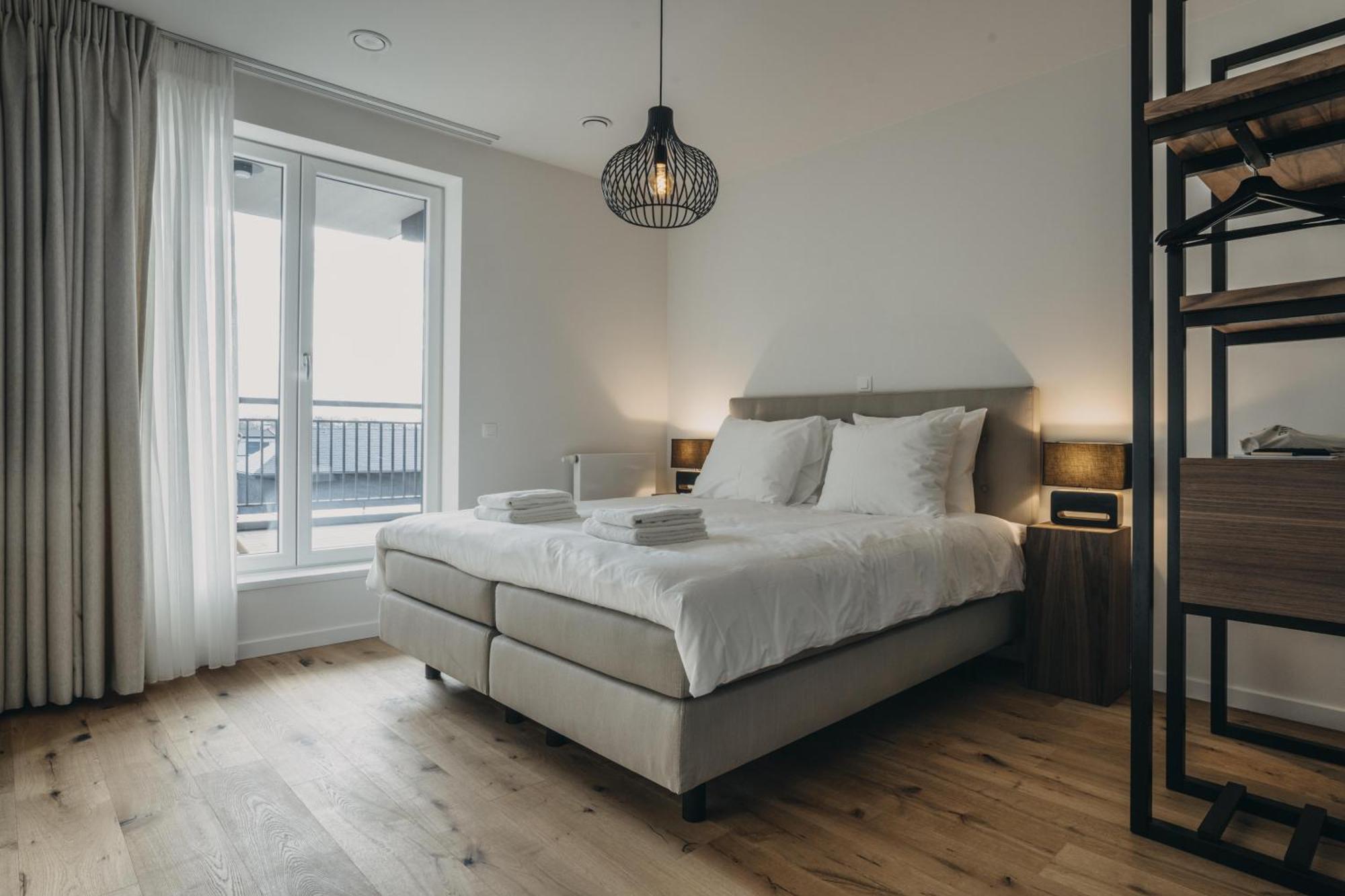 Huswell - The Tide - Stylish Seaview Apartment For 4 - Prime Location & Private Parking Cadzand Exterior foto